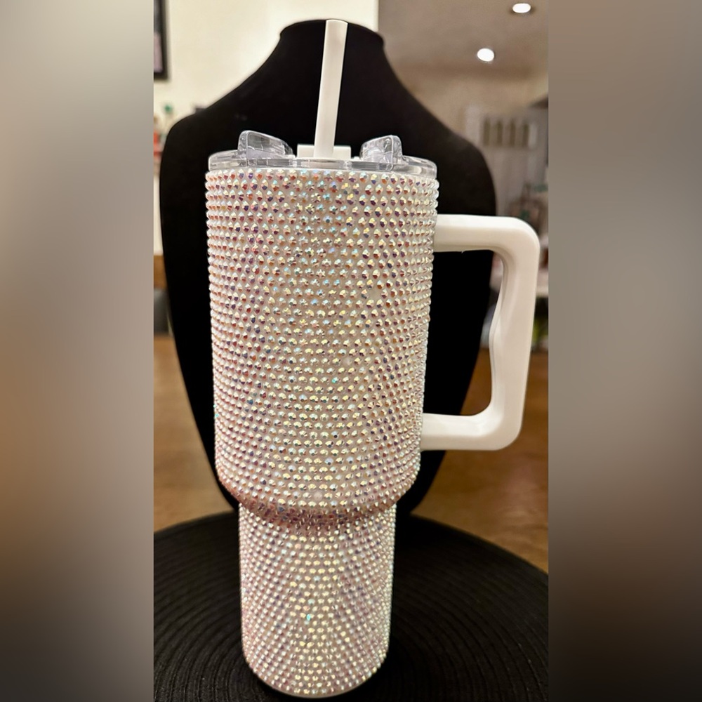 Iridescent Studded Stainless Steel Handled 40 oz Tumbler